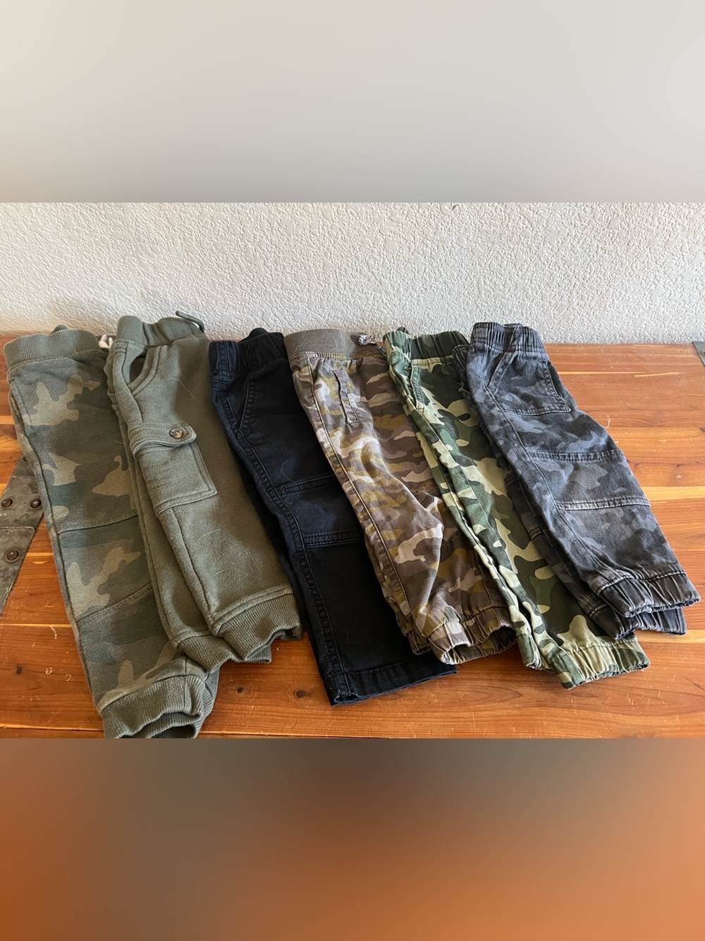 Cat & Jack Kids Jogger Pants Bundle - Green, Black, Gray Camo
